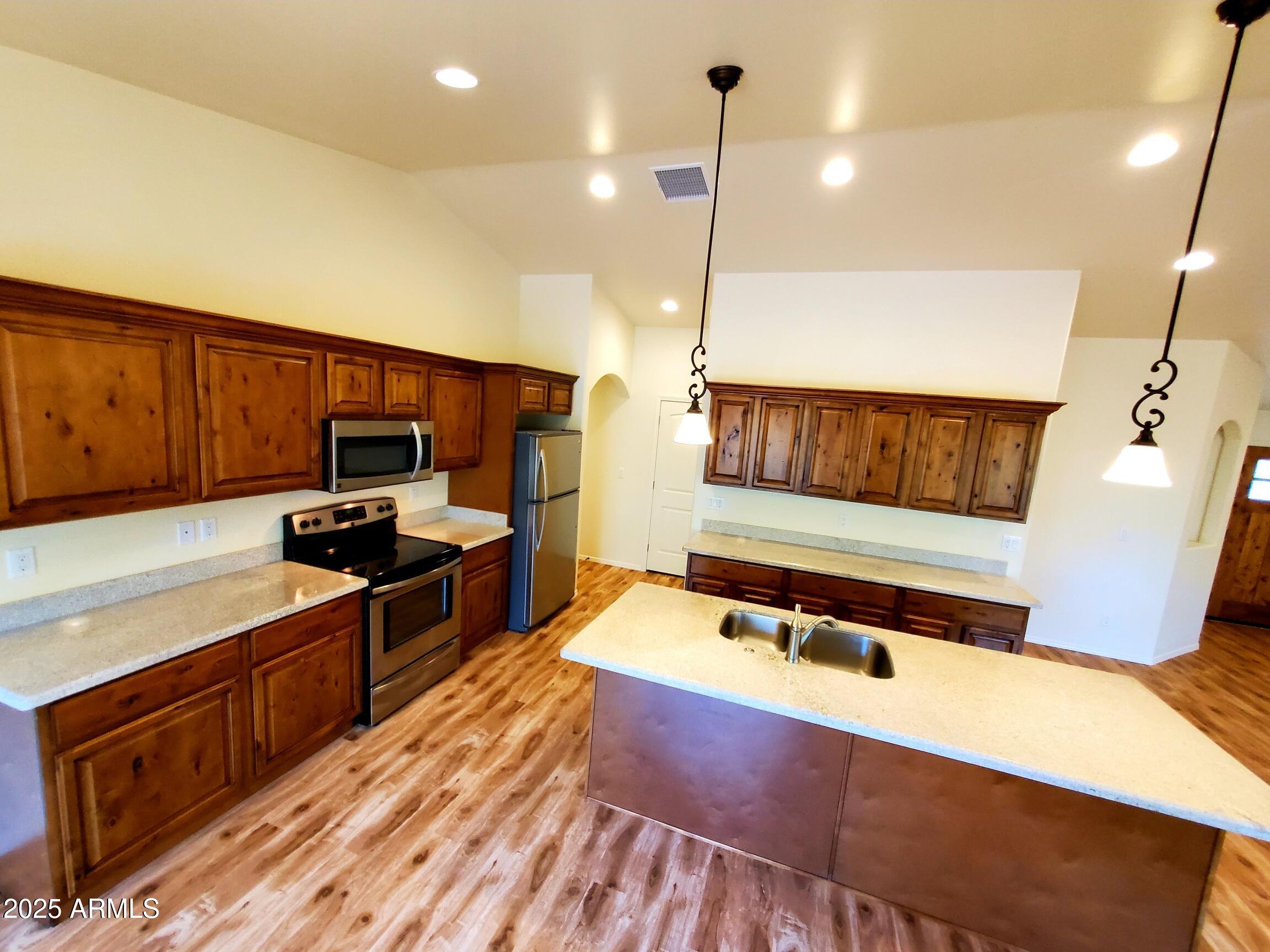 402 South Forest Ridge Court Payson, AZ 85541 - Photo 6 of 24 6