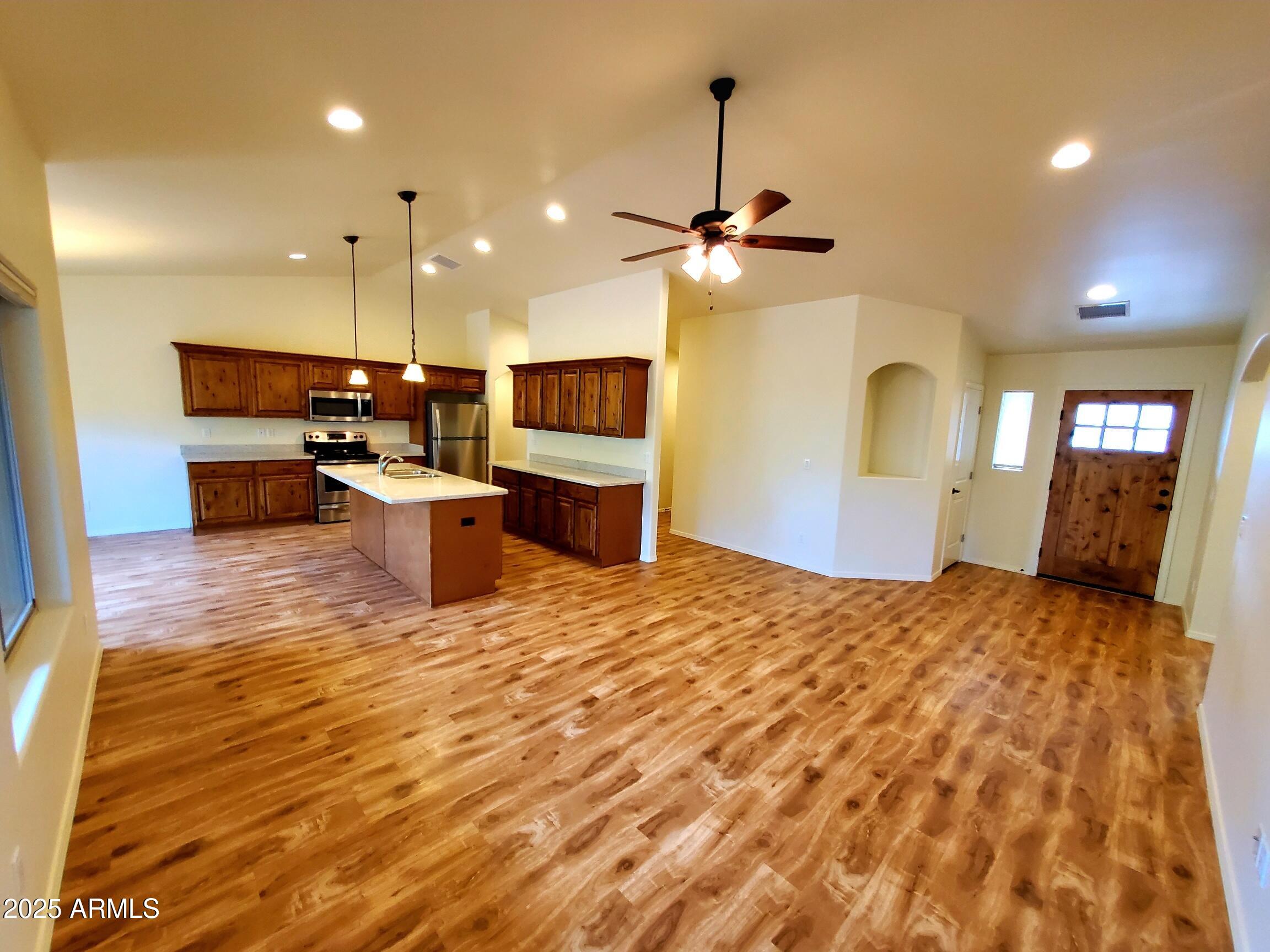 402 South Forest Ridge Court Payson, AZ 85541 - Photo 7 of 24 7