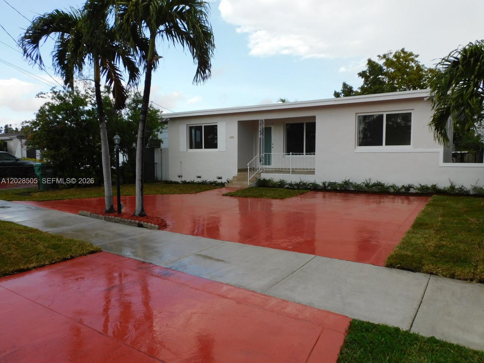 3333 Southwest 89th Avenue Miami, FL 33165 - Photo 3 of 44