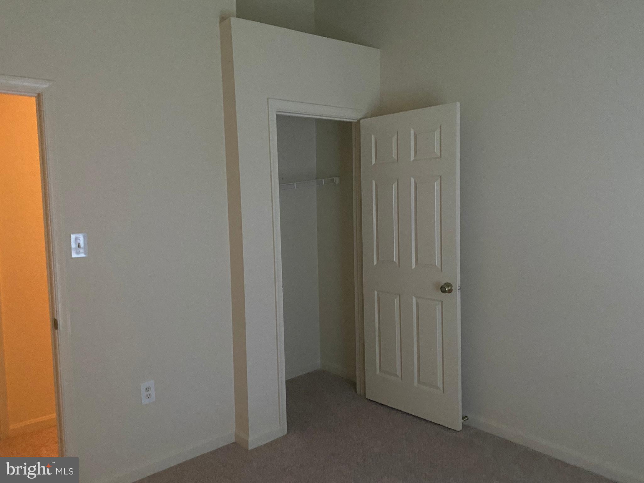5604 Gresham Lane Centreville, VA 20120 - Photo 28 of 39 Upper level two third bedroom (left)