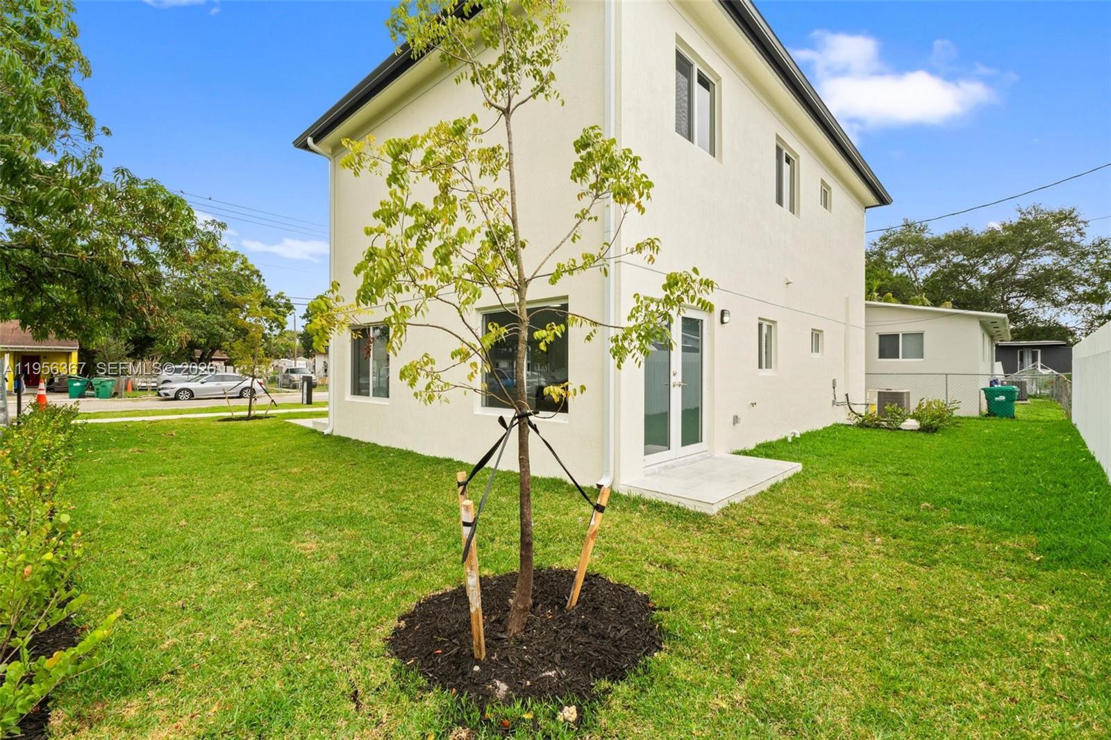 2359 Northwest 64th Street Miami, FL 33147 - Photo 21 of 43