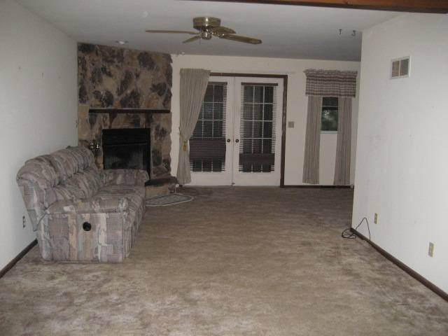 104 Ridge Lane East Peoria, IL 61611 - Photo 3 of 9 Gallery Image 3