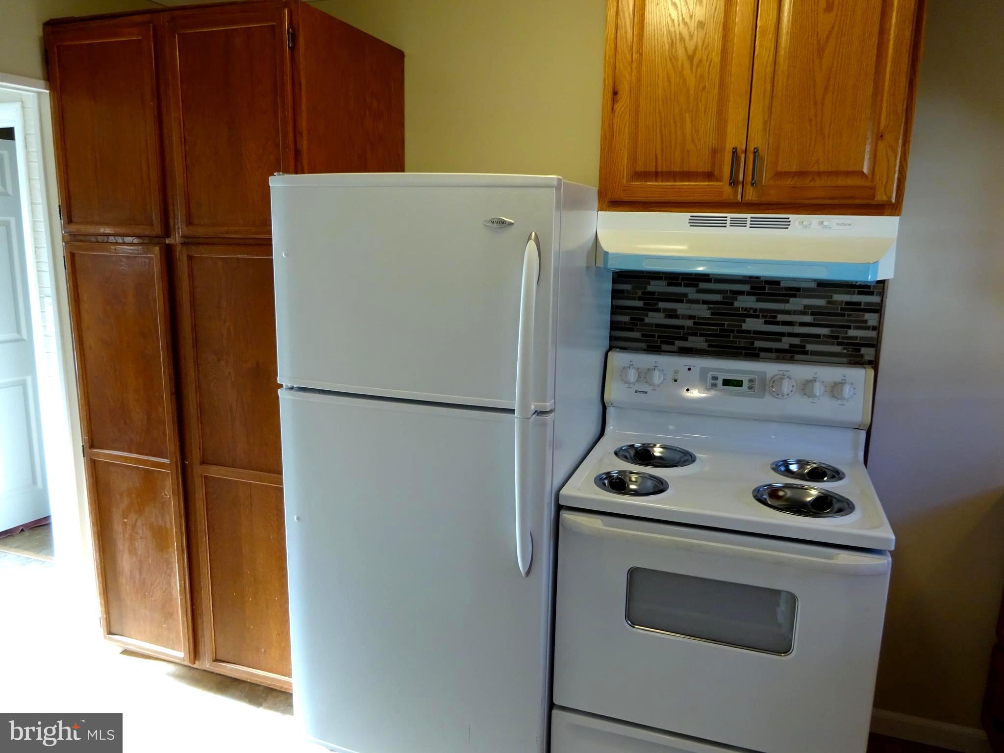 274 Johnson Street Carneys Point, NJ 08069 - Photo 30 of 56 Kitchen