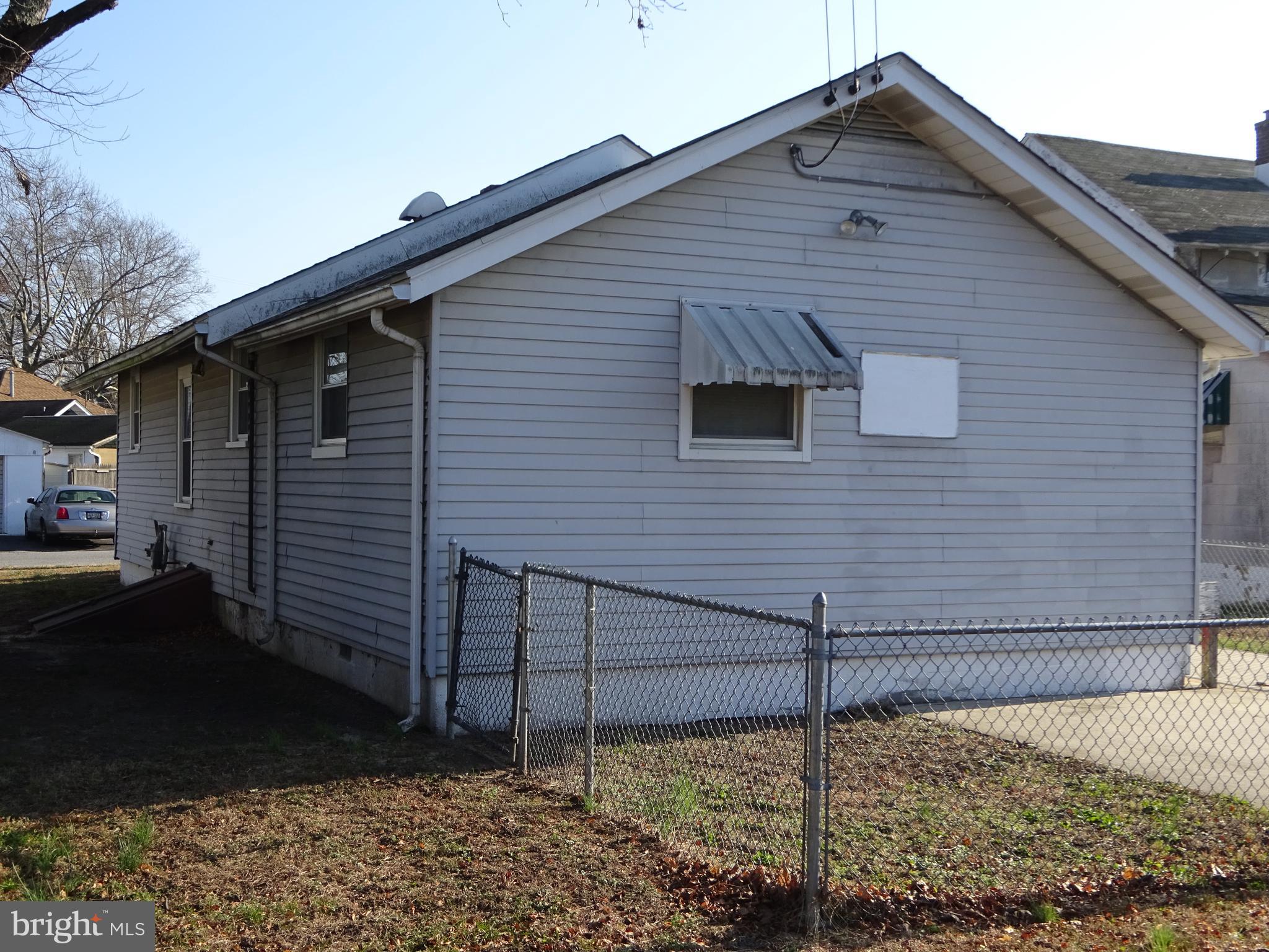 274 Johnson Street Carneys Point, NJ 08069 - Photo 5 of 56 Back / Side Yard