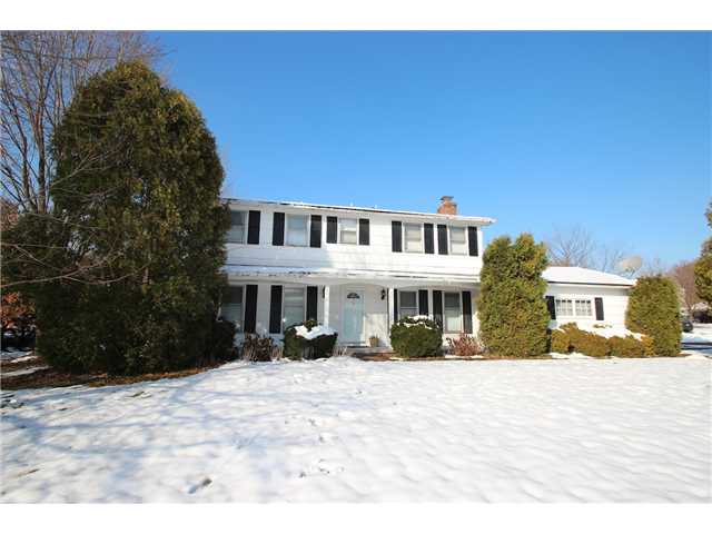 9 Squirrels Heath Road Perinton, NY 14450 - Photo 1 of 1 Exterior Front