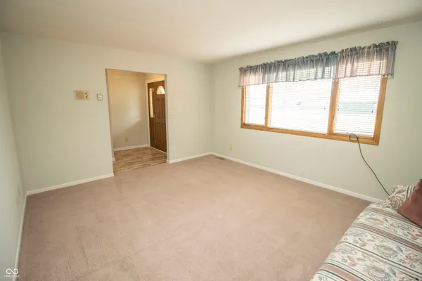 $290,000 | 9366 West County Road 1050, Elwood, IN 46036