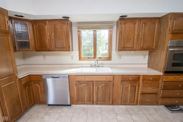 $290,000 | 9366 West County Road 1050, Elwood, IN 46036