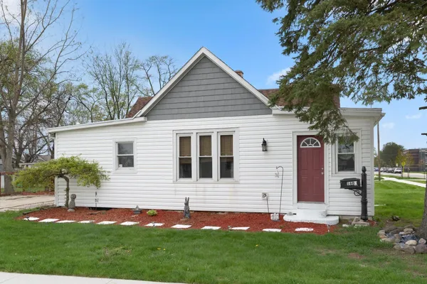 $182,000 | 1605 East Clark Street, Warsaw, IN 46580