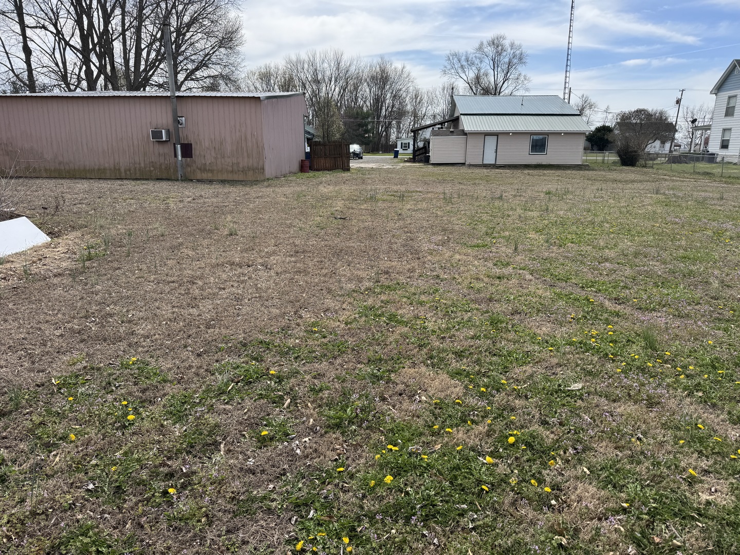 303 West Main Street Ewing, IL 62836 - Photo 2 of 23