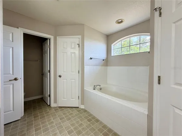 $259,900 | 254 Cloverdale Road, Winter Haven, FL 33884