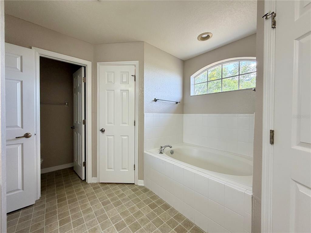 254 Cloverdale Road Winter Haven, FL 33884 - Photo 23 of 38