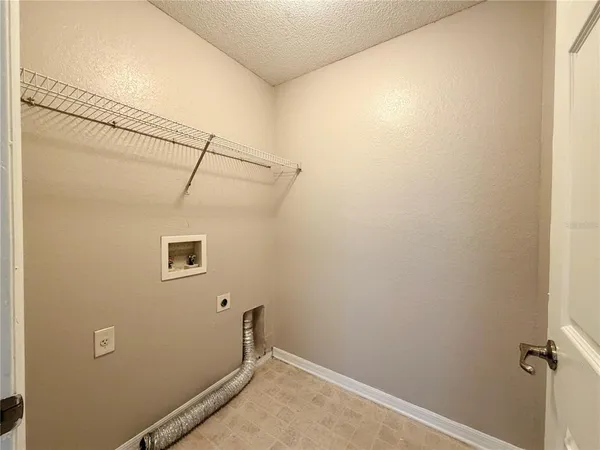 $259,900 | 254 Cloverdale Road, Winter Haven, FL 33884