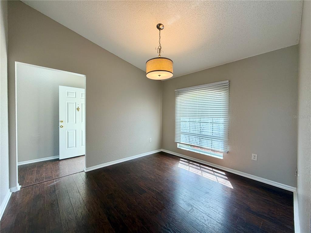 254 Cloverdale Road Winter Haven, FL 33884 - Photo 4 of 38