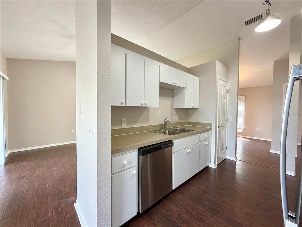 254 Cloverdale Road Winter Haven, FL 33884 - Photo 7 of 38