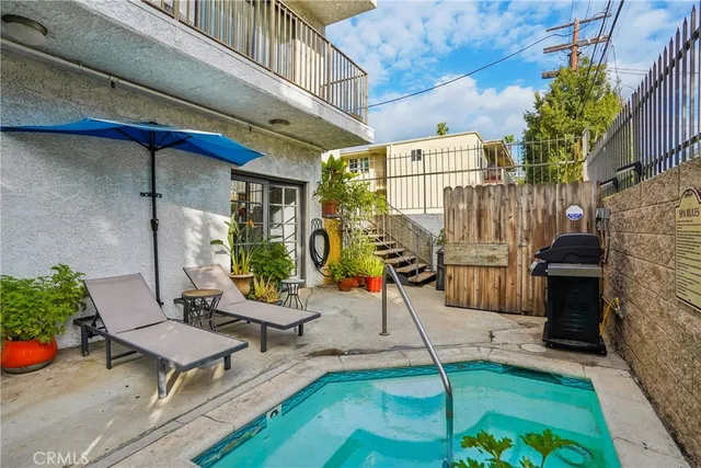 $2,545 | 11162 Camarillo Street, Unit 106, North Hollywood, CA 91602