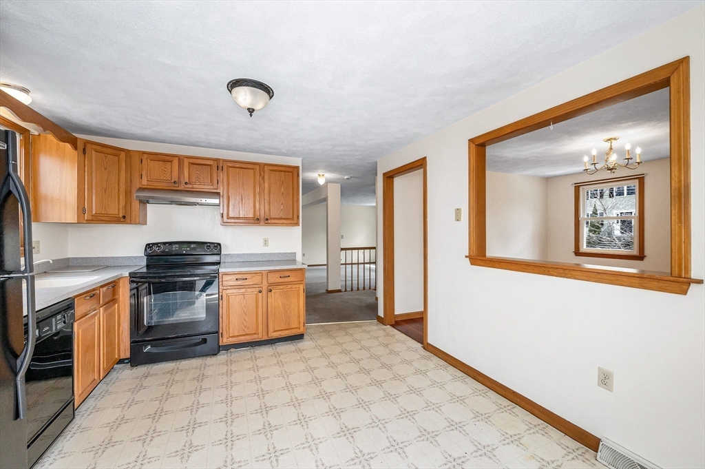 5 Marion Road Billerica, MA 01862 - Photo 12 of 40 Gallery Image 12