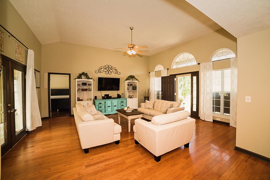 583 Windy Road Mount Juliet, TN 37122 - Photo 5 of 29 Huge great room with high ceiling is very open to kitchen and has a great view of the backyard and pool.