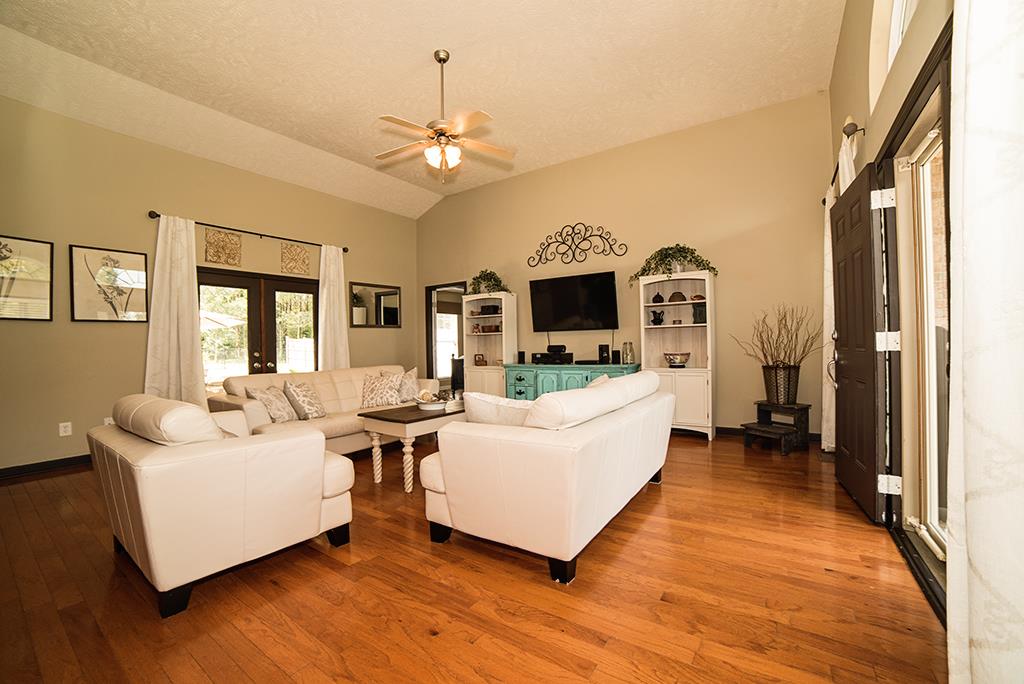 583 Windy Road Mount Juliet, TN 37122 - Photo 7 of 29 The space in this home is just waiting for the right entertainer