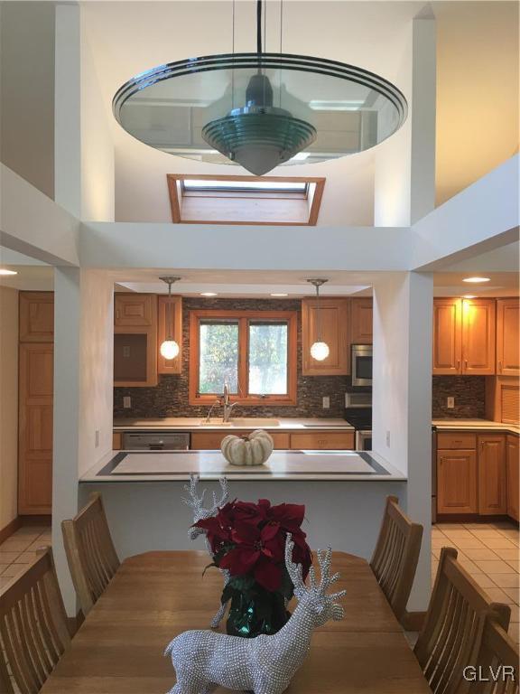 5261 Vera Cruz Road Center Valley, PA 18034 - Photo 3 of 49 Gallery Image 3