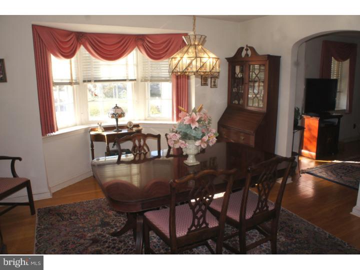 937 Providence Road Springfield, PA 19064 - Photo 8 of 25 Dining Room
