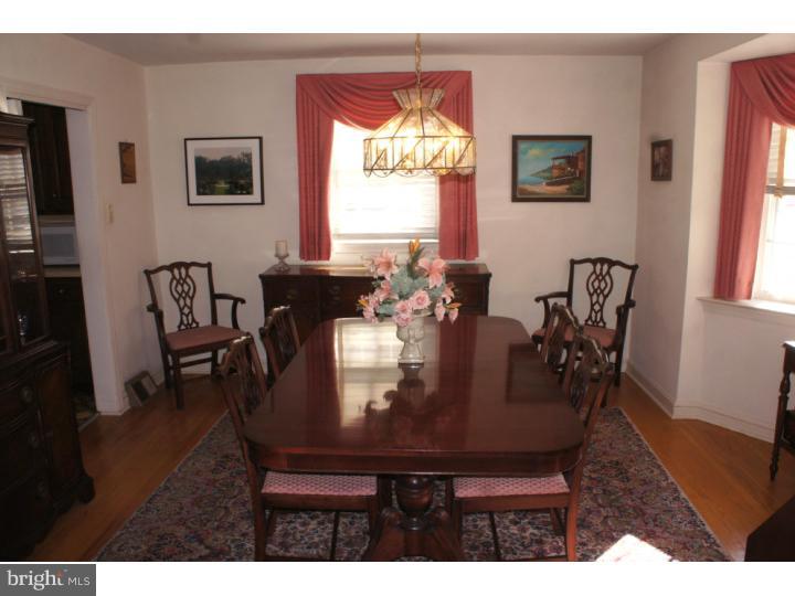 937 Providence Road Springfield, PA 19064 - Photo 9 of 25 Dining Room