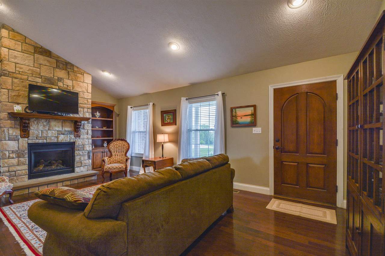 8287 South Stone Ridge Road Bloomington, IN 47401 - Photo 6 of 36 Gallery Image 6