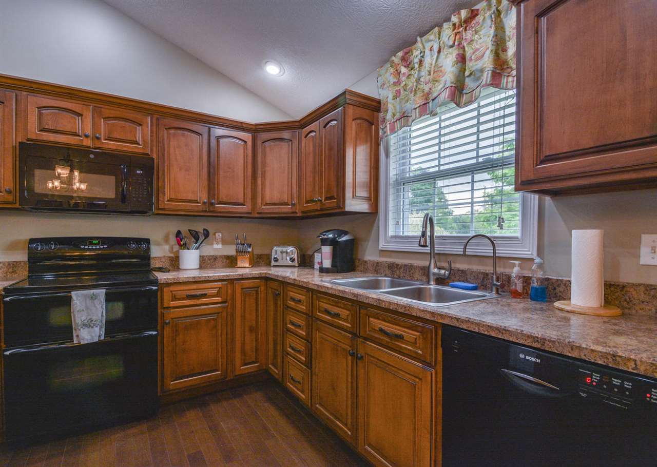 8287 South Stone Ridge Road Bloomington, IN 47401 - Photo 10 of 36 Gallery Image 10
