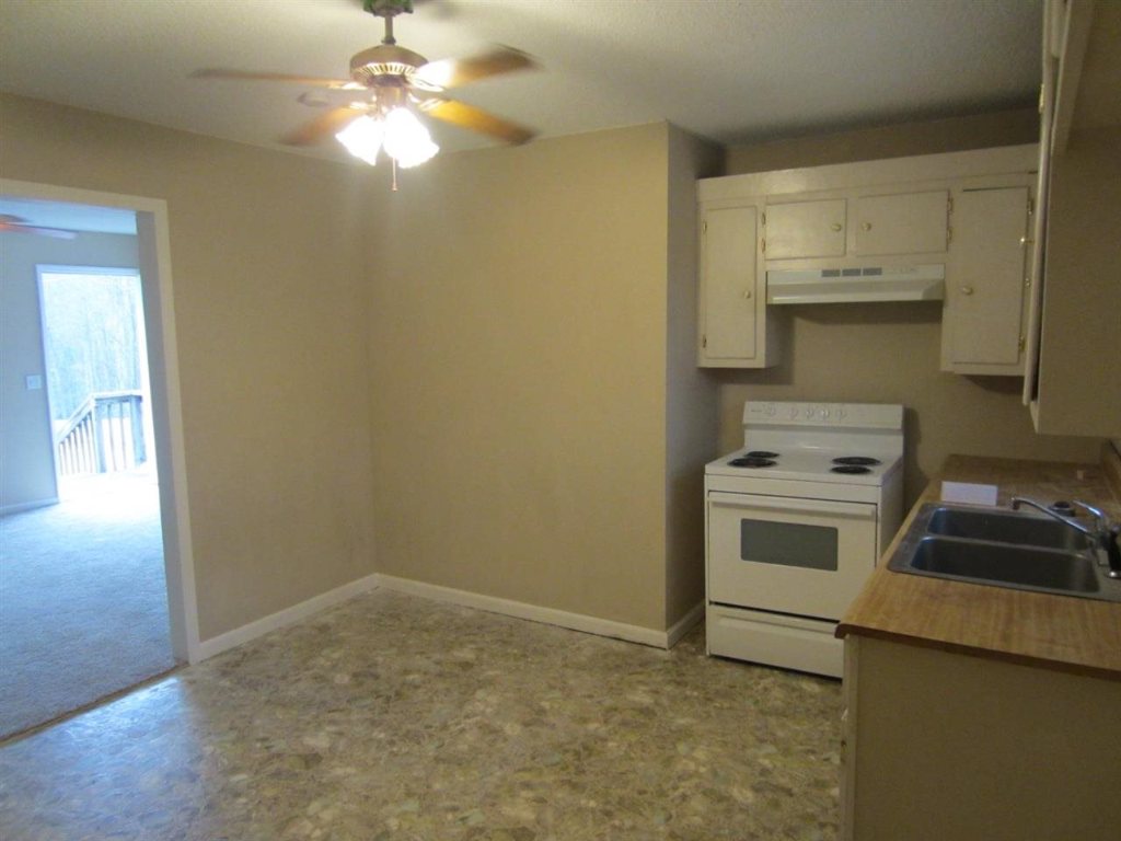 101 Pritchard Street, Unit 1 2 3 Westminster, SC 29693 - Photo 3 of 11 Gallery Image 3
