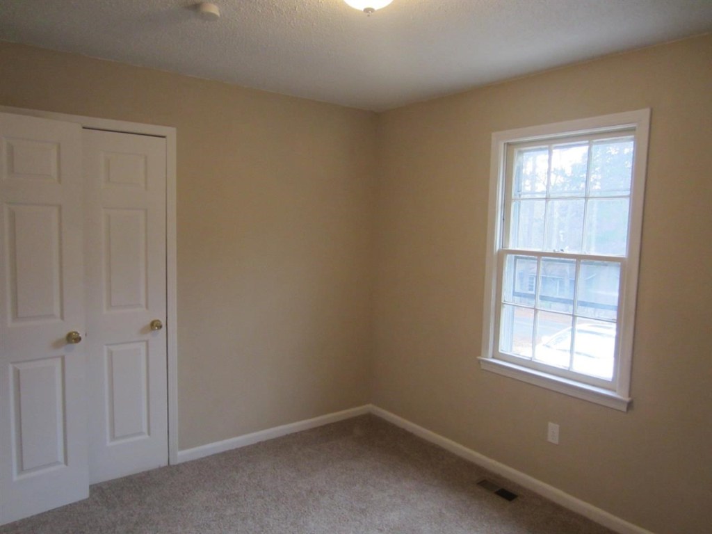 101 Pritchard Street, Unit 1 2 3 Westminster, SC 29693 - Photo 8 of 11 Gallery Image 8