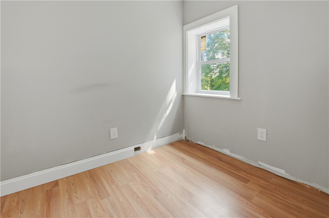 10 Hobart Street Westerly, RI 02891 - Photo 32 of 44
