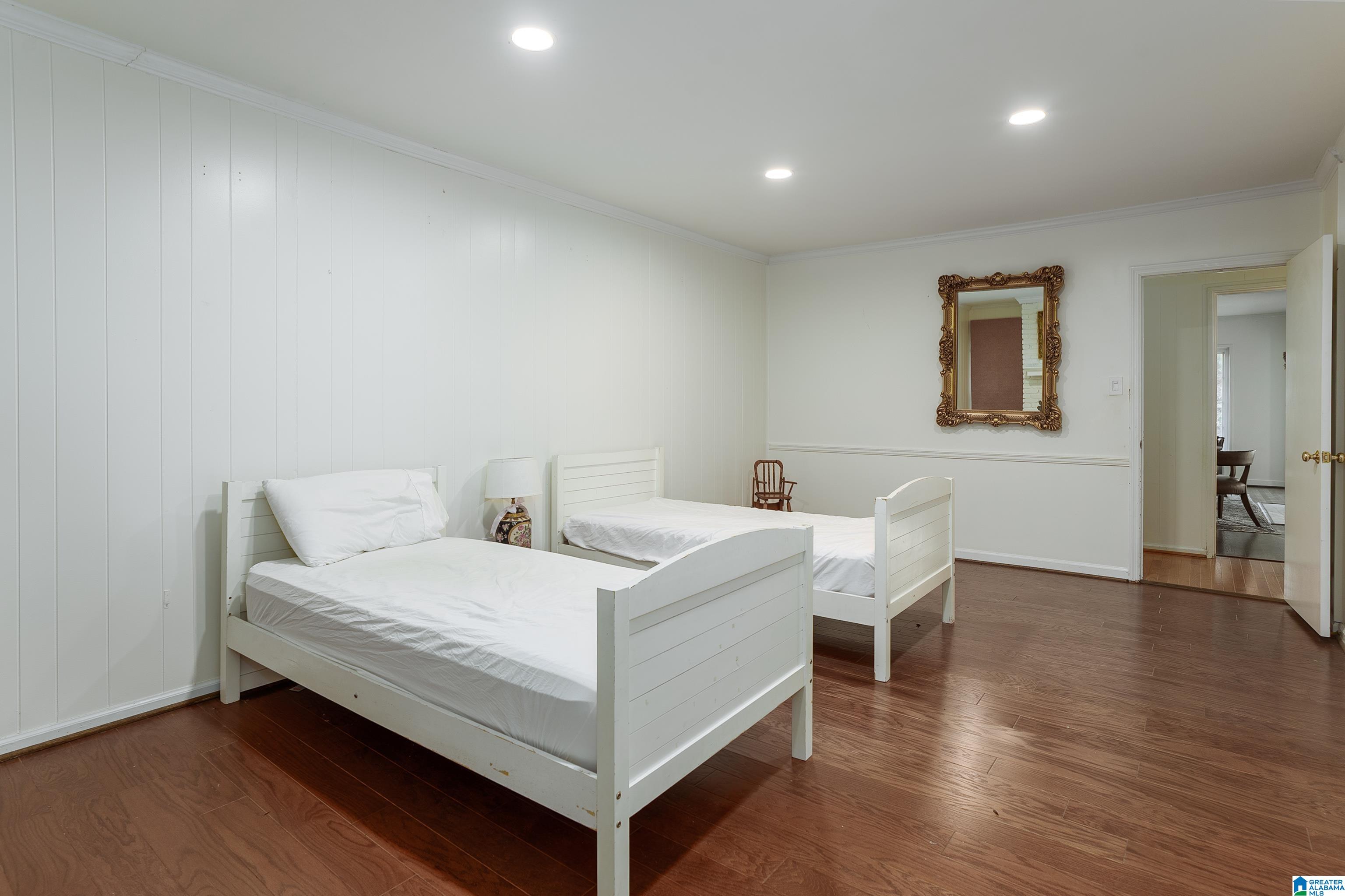 121 Rockaway Road Birmingham, AL 35209 - Photo 17 of 35