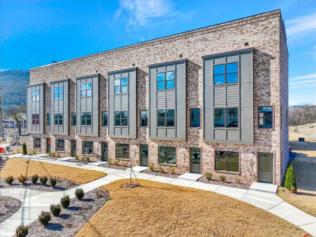 $509,000 | 1443 Caldwell Lane, Chattanooga, TN 37408