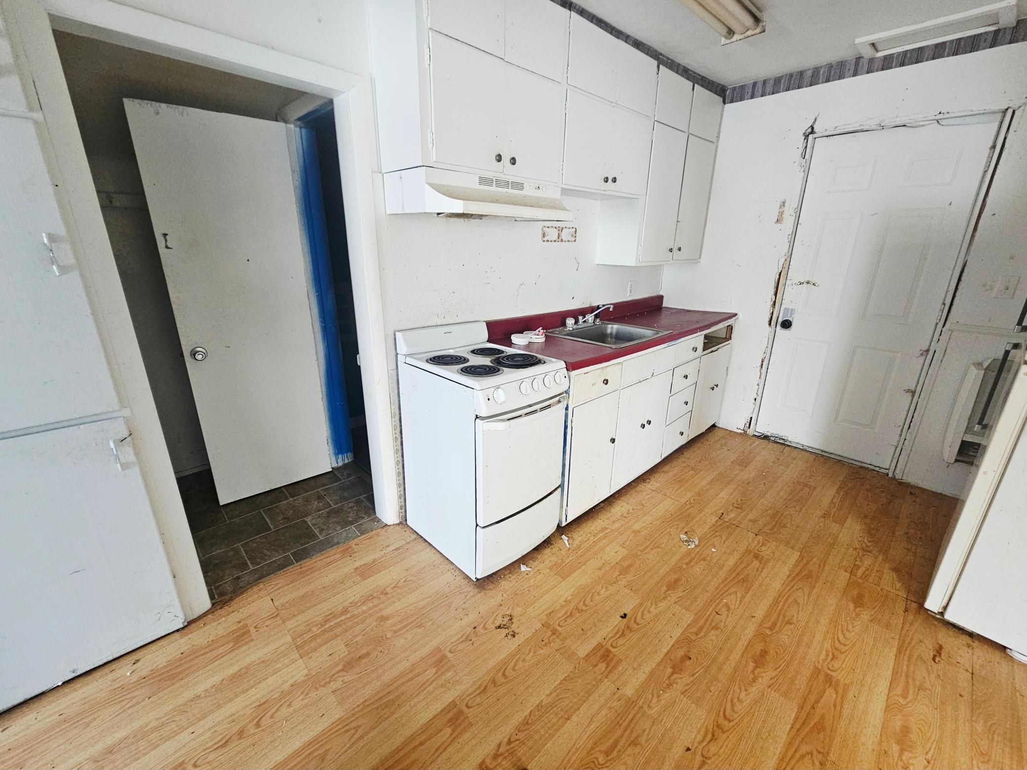 600 12th Avenue Clarkfield, MN 56223 - Photo 4 of 7