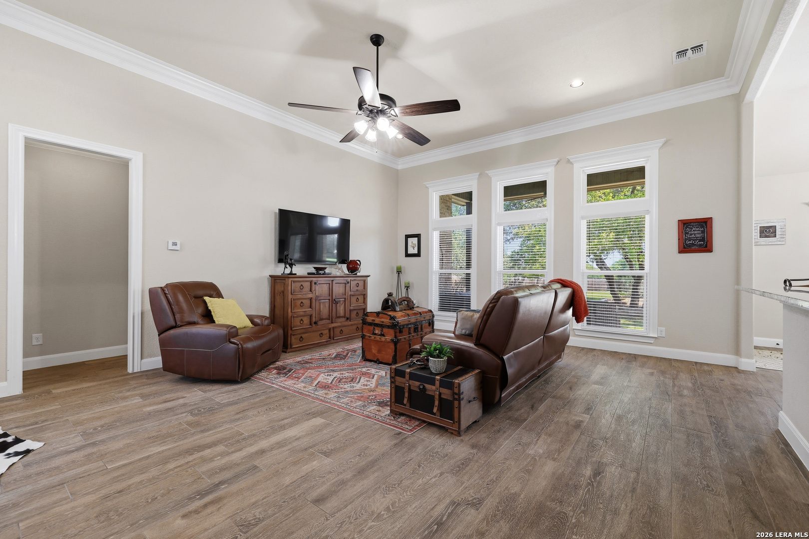 529 Double Gate Road Castroville, TX 78009 - Photo 8 of 38