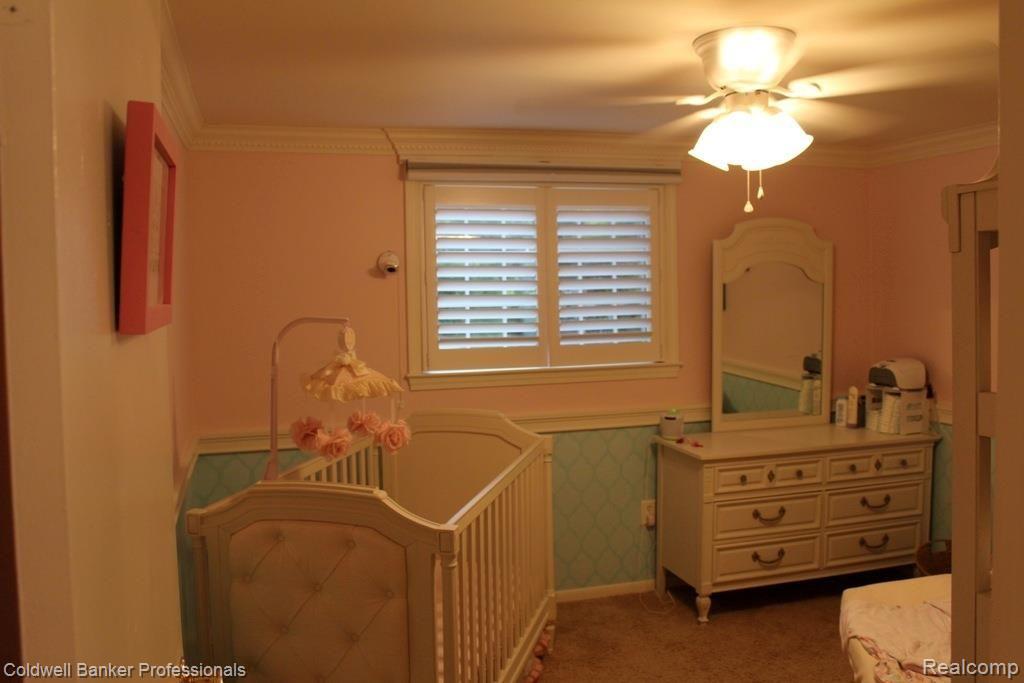 1255 Hampton Road Grosse Pointe, MI 48236 - Photo 17 of 27 15.jpg