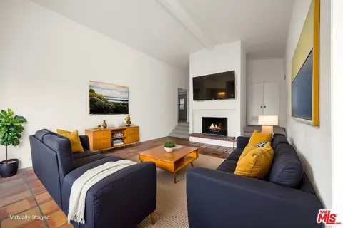 $2,250,000 | 259 Quadro Vecchio Drive, Pacific Palisades, CA 90272