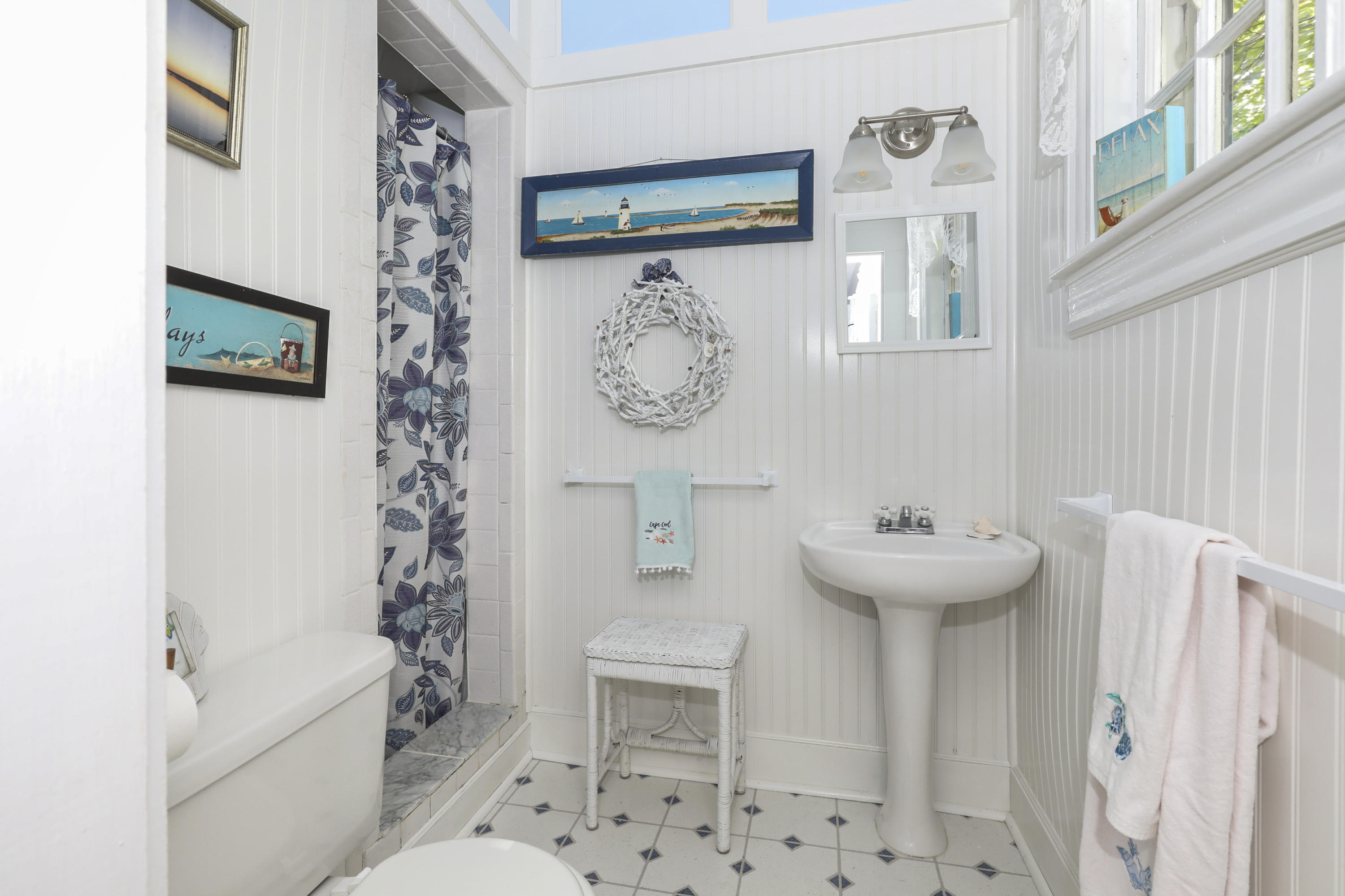 9 Saltmarsh Lane Pocasset, MA 02559 - Photo 12 of 33 008-photo-bathroom-8562902