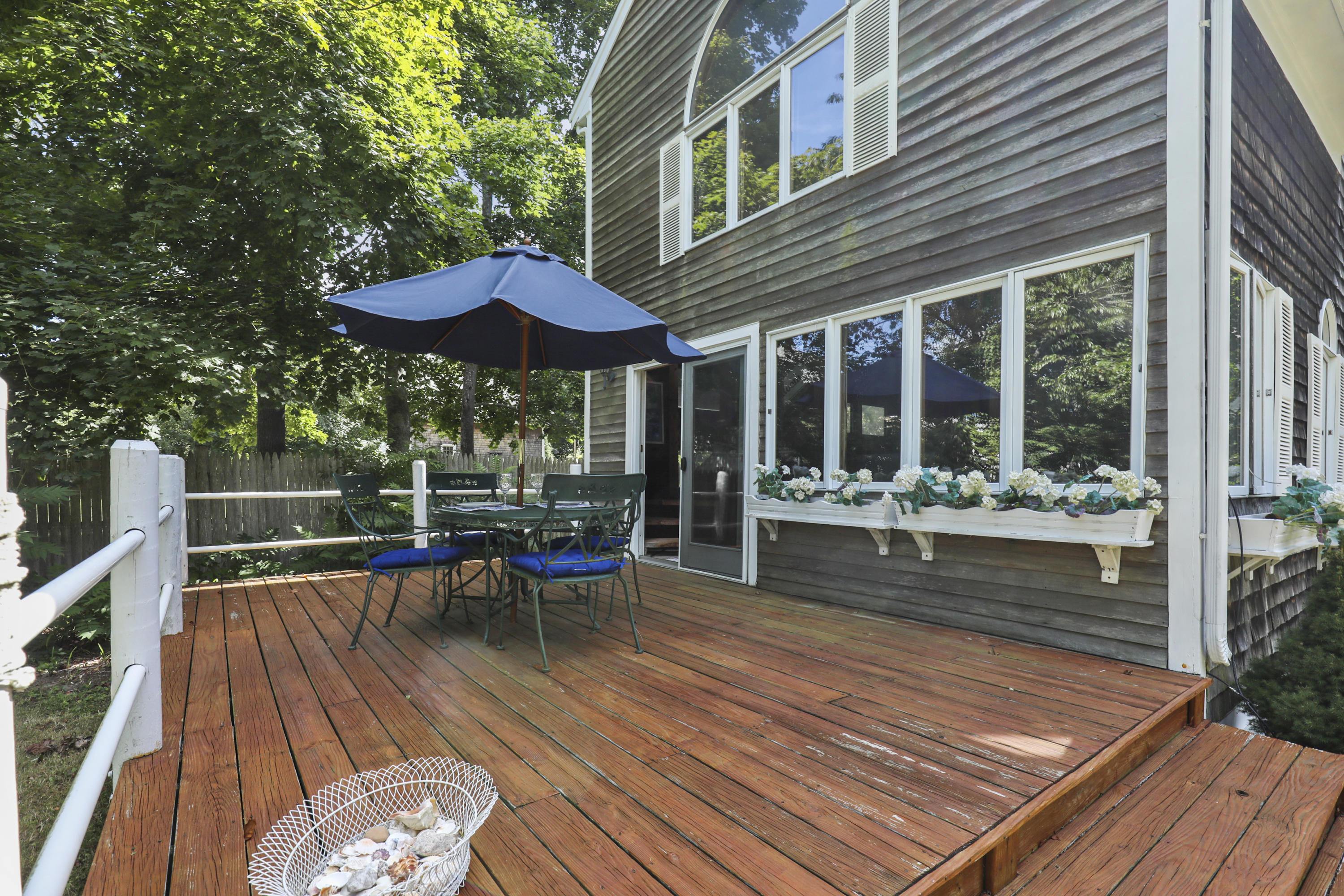 9 Saltmarsh Lane Pocasset, MA 02559 - Photo 19 of 33 Guest House Deck
