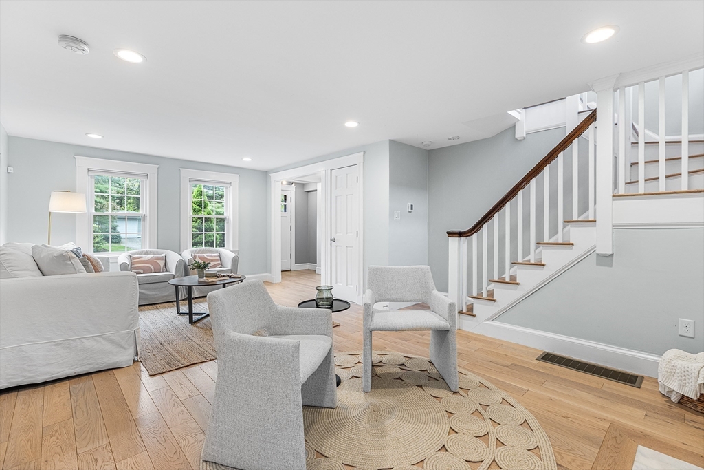 28 Jameson Road Newton, MA 02458 - Photo 6 of 40 Gallery Image 6