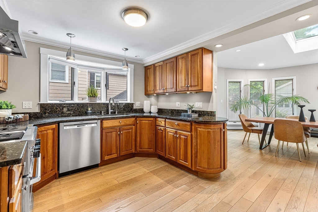 28 Jameson Road Newton, MA 02458 - Photo 10 of 40 Gallery Image 10