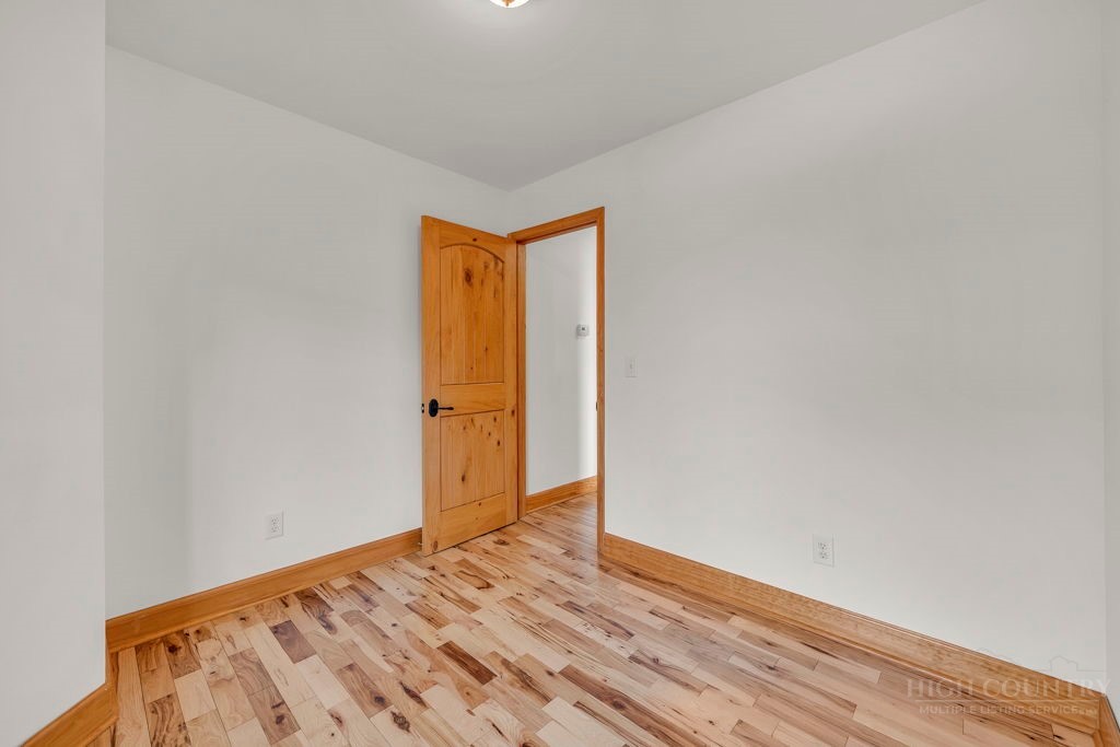 126 Knob Road Blowing Rock, NC 28605 - Photo 26 of 50 a view of an empty room