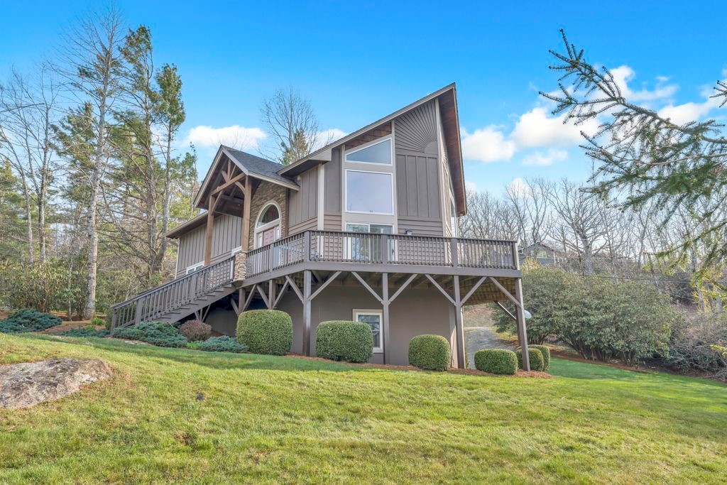126 Knob Road Blowing Rock, NC 28605 - Photo 49 of 50 a view of a house with a yard