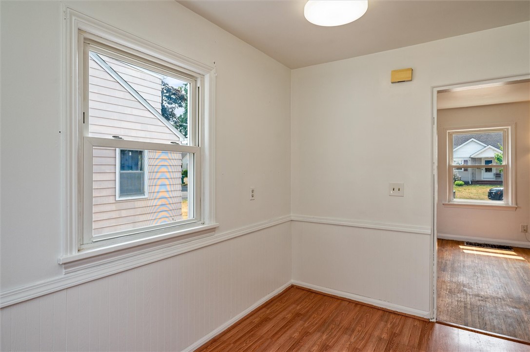 52 Leonard Road Greece, NY 14616 - Photo 16 of 44