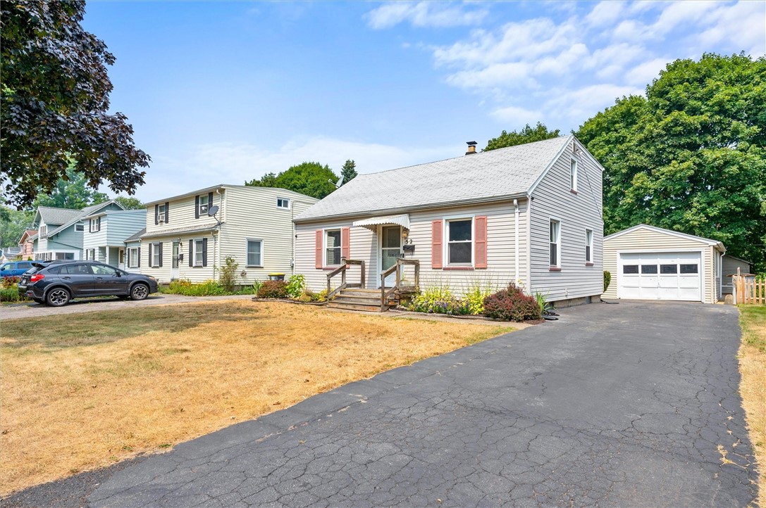 52 Leonard Road Greece, NY 14616 - Photo 2 of 44