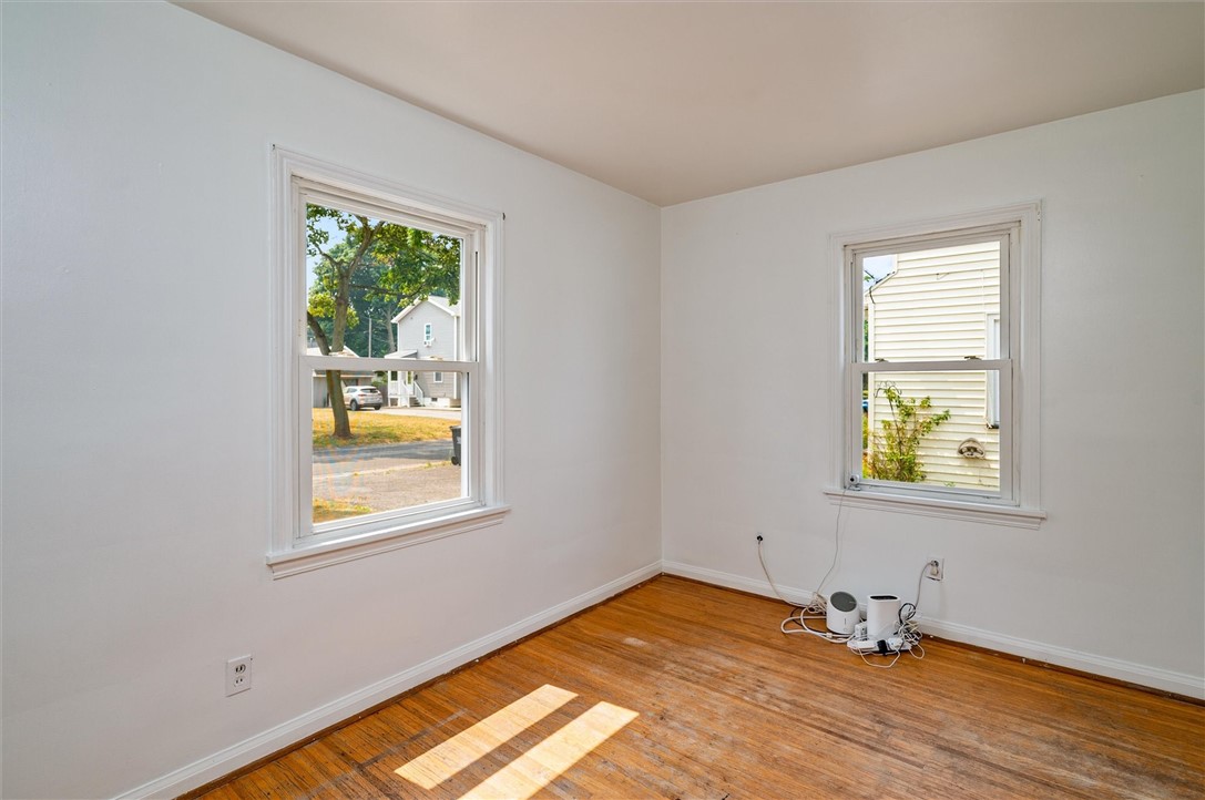 52 Leonard Road Greece, NY 14616 - Photo 22 of 44