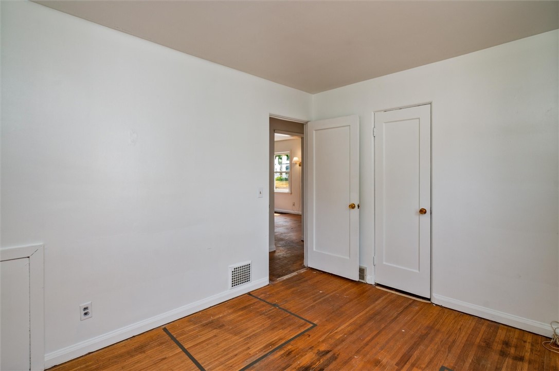 52 Leonard Road Greece, NY 14616 - Photo 28 of 44