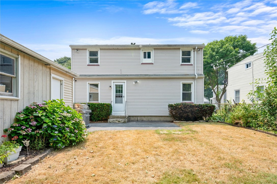 52 Leonard Road Greece, NY 14616 - Photo 5 of 44