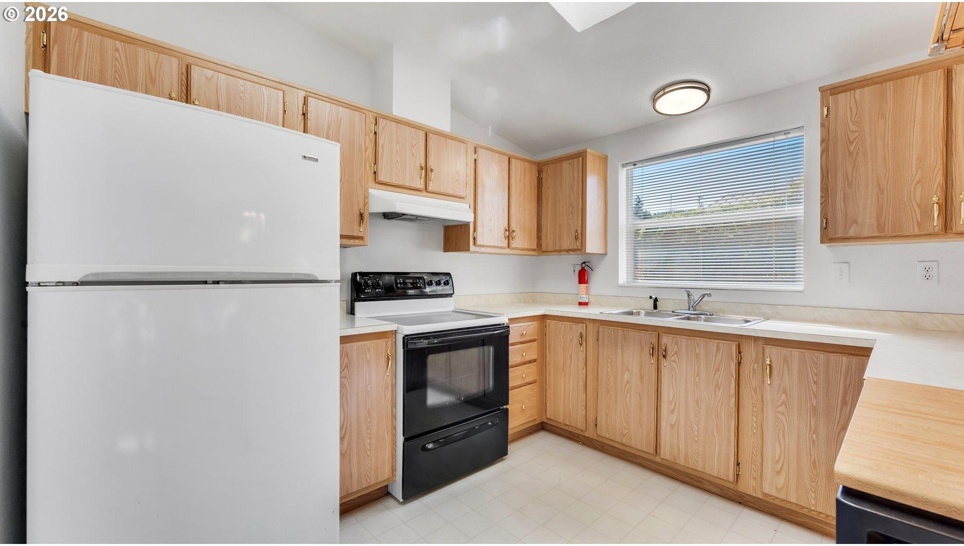 875 York Street Reedsport, OR 97467 - Photo 13 of 39 Gallery Image 13
