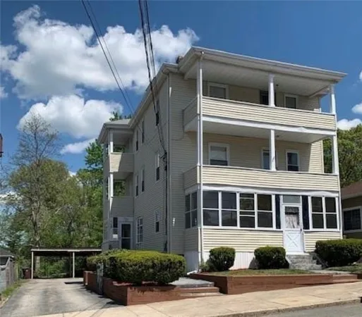 $1,750 | 217 Newland Avenue, Unit 2, Woonsocket, RI 02895