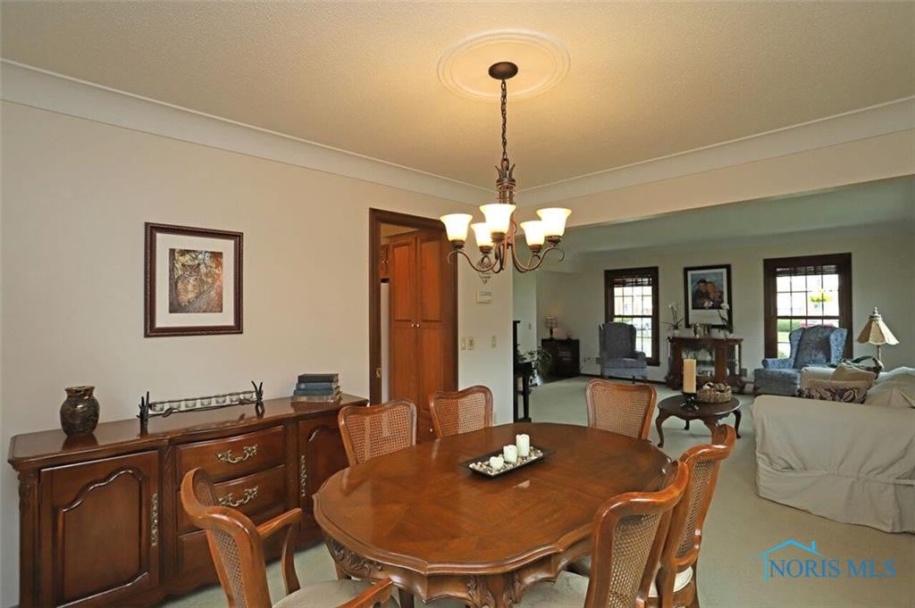 440 Eagle Point Road Rossford, OH 43460 - Photo 9 of 33 Gallery Image 9